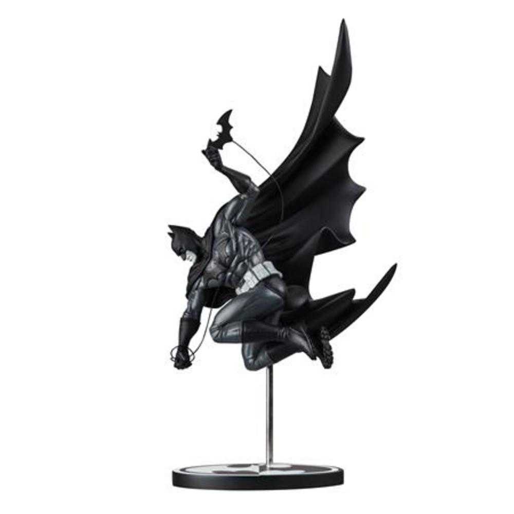 Batman Black & White By Inhyuk Lee 1 in 10 Scale Statue | Odin's Place