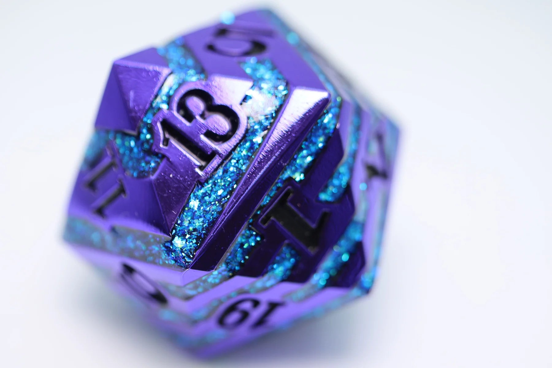 Foam Brain 35mm Metal D20 - Purple with Blue Mica | Odin's Place