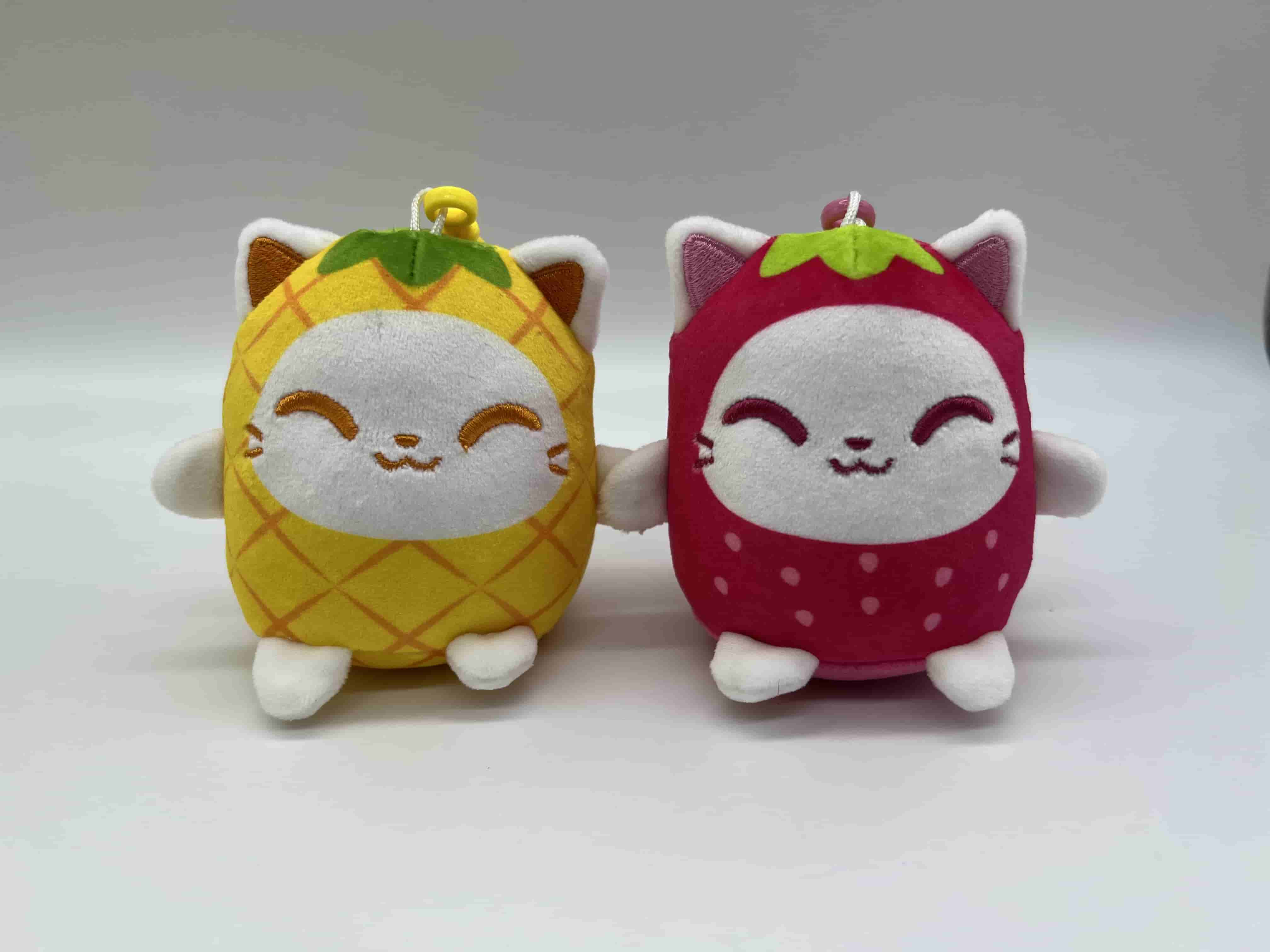 Plushiverse: Plushmate Besties - Fruit Cats [Strawberry + Pineapple] | Odin's Place