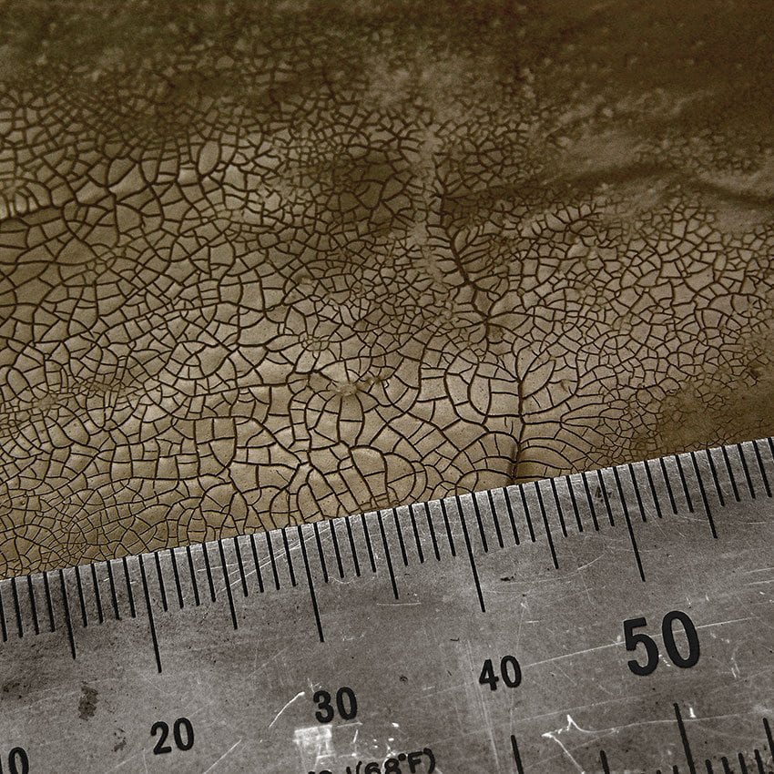 AK Interactive Dark & Dry Crackle Effects - 100ml (Acrylic) | Odin's Place