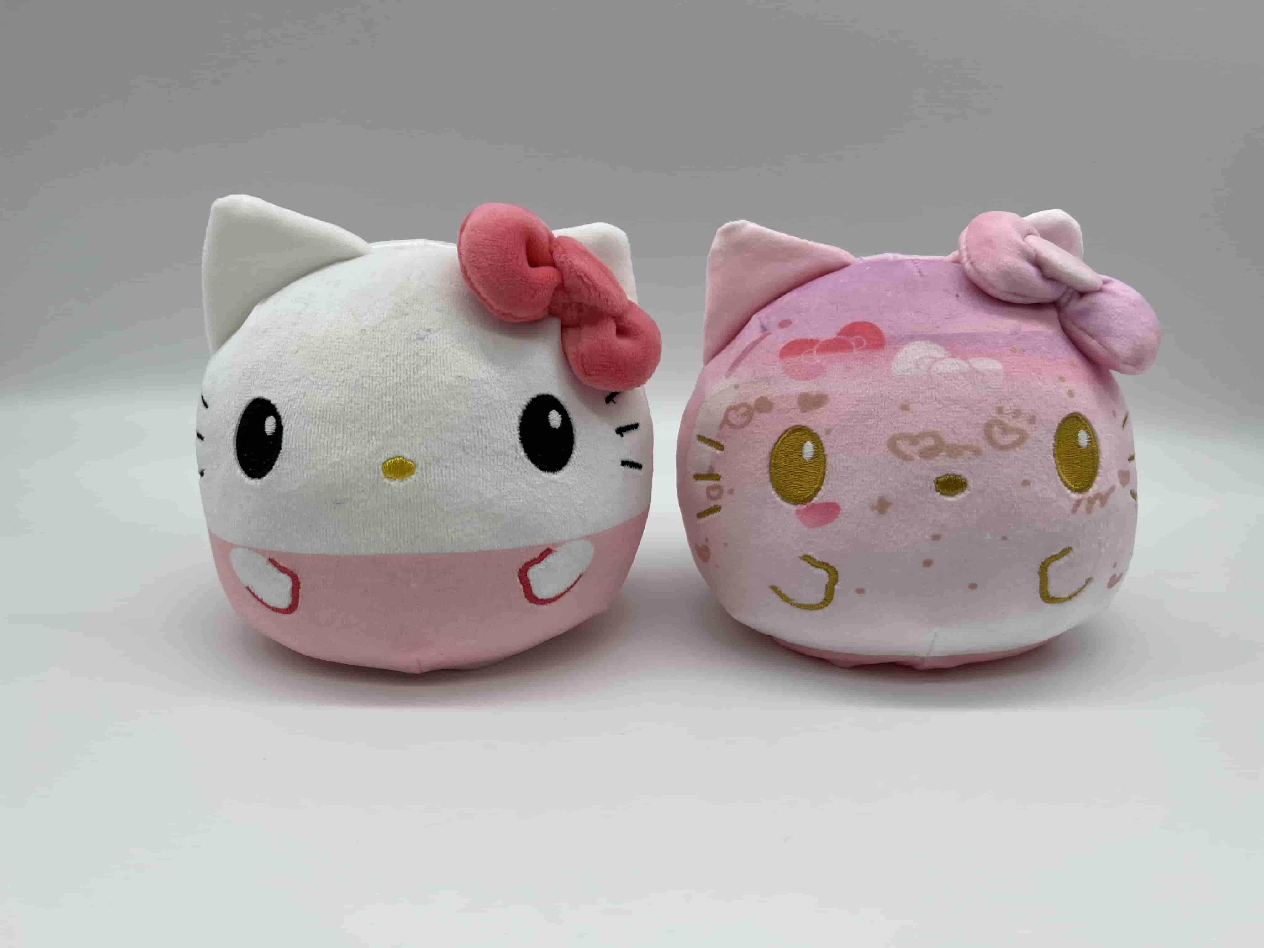 Plushiverse: Reversible Plushie 4in - Hello Kitty 50th Anniversary Pink | Odin's Place