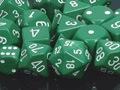 Chessex Opaque Poly Set Green/White Poly 7 Set | Odin's Place