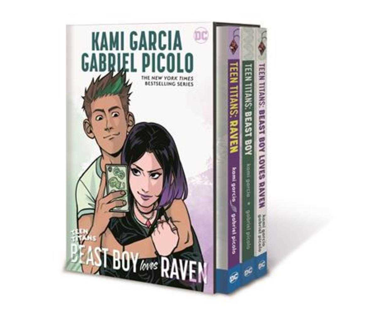 Teen Titans Raven Beast Boy And Beast Boy Loves Raven Box Set | Odin's Place