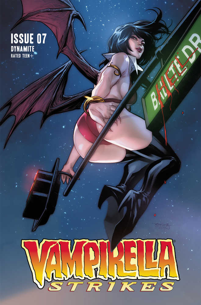 Vampirella Strikes #7 Cover B Segovia | Odin's Place