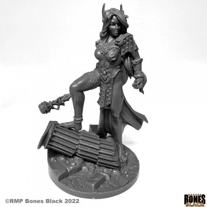 Reaper Bones Black: Cloud Giantess | Odin's Place