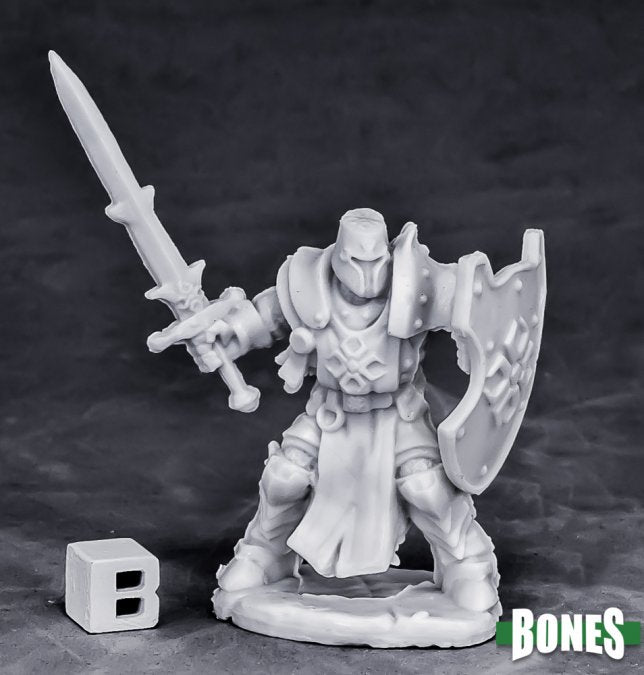 Reaper Dark Heaven: Bones Classic - Crusader Swordsman (Standing) | Odin's Place
