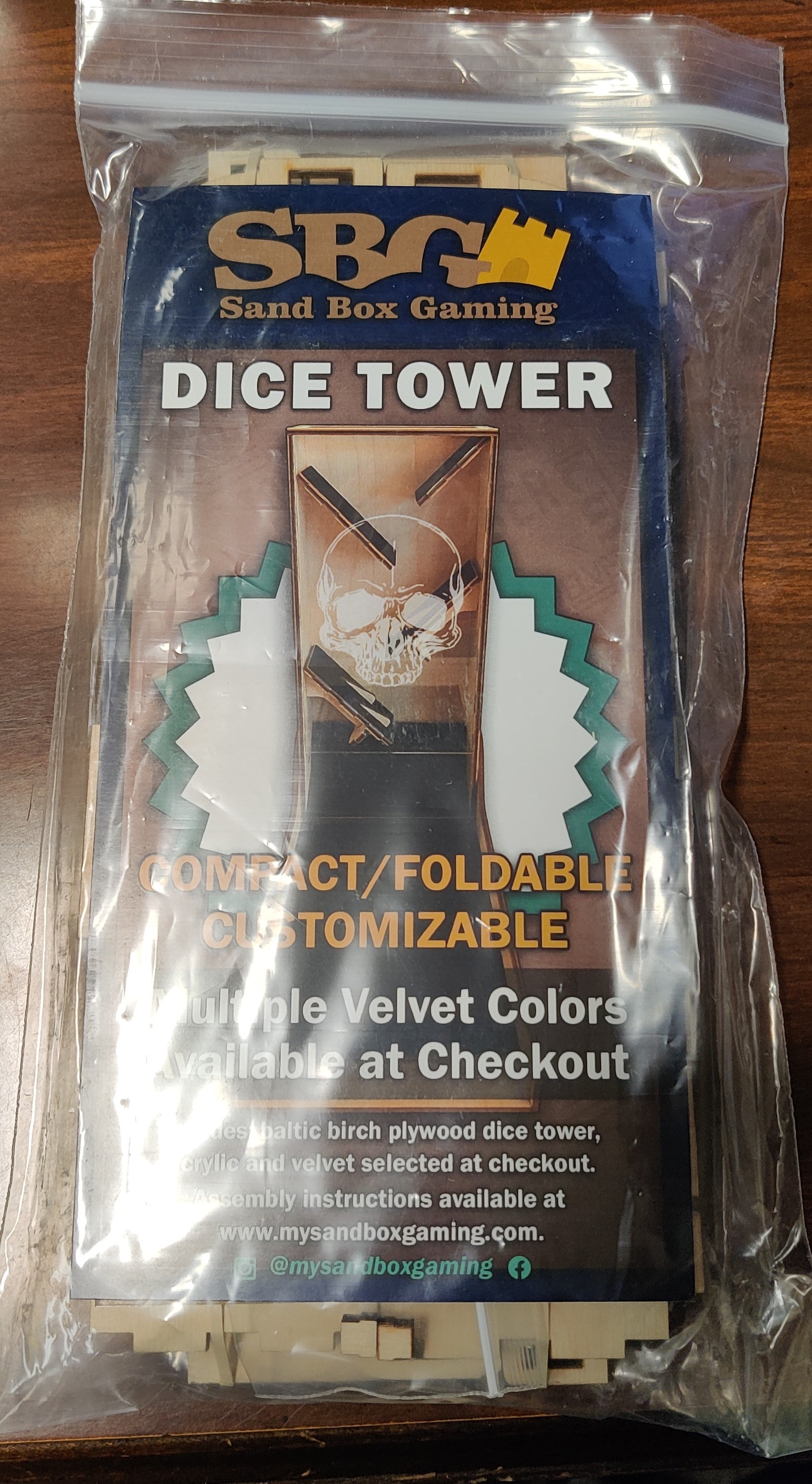 Sand Box Gaming Dice Tower - Skull | Odin's Place