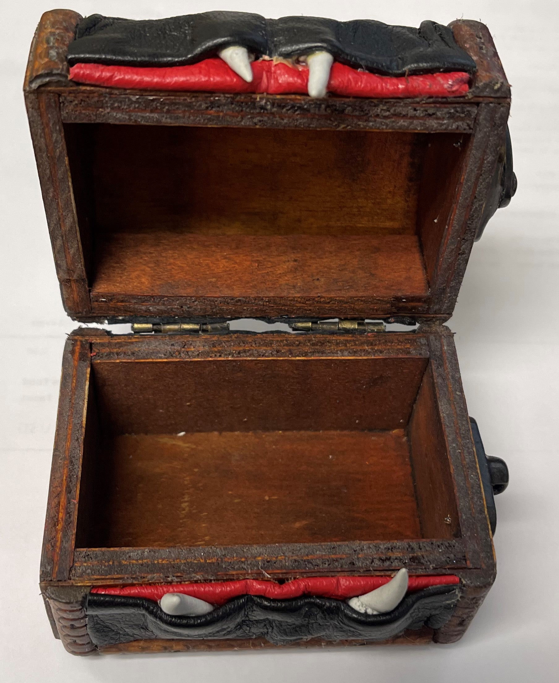 Artisan Leather Mimic Chest | Odin's Place