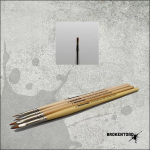 Broken Toad Flat Head Brush: Size 0 | Odin's Place